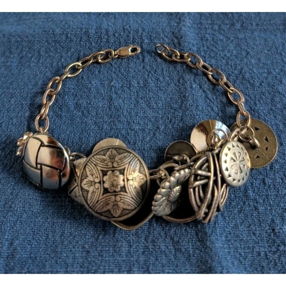Silver Tone Engraved Metal Button Charm Bracelet Glass Accents,‎ Floral Abstract
